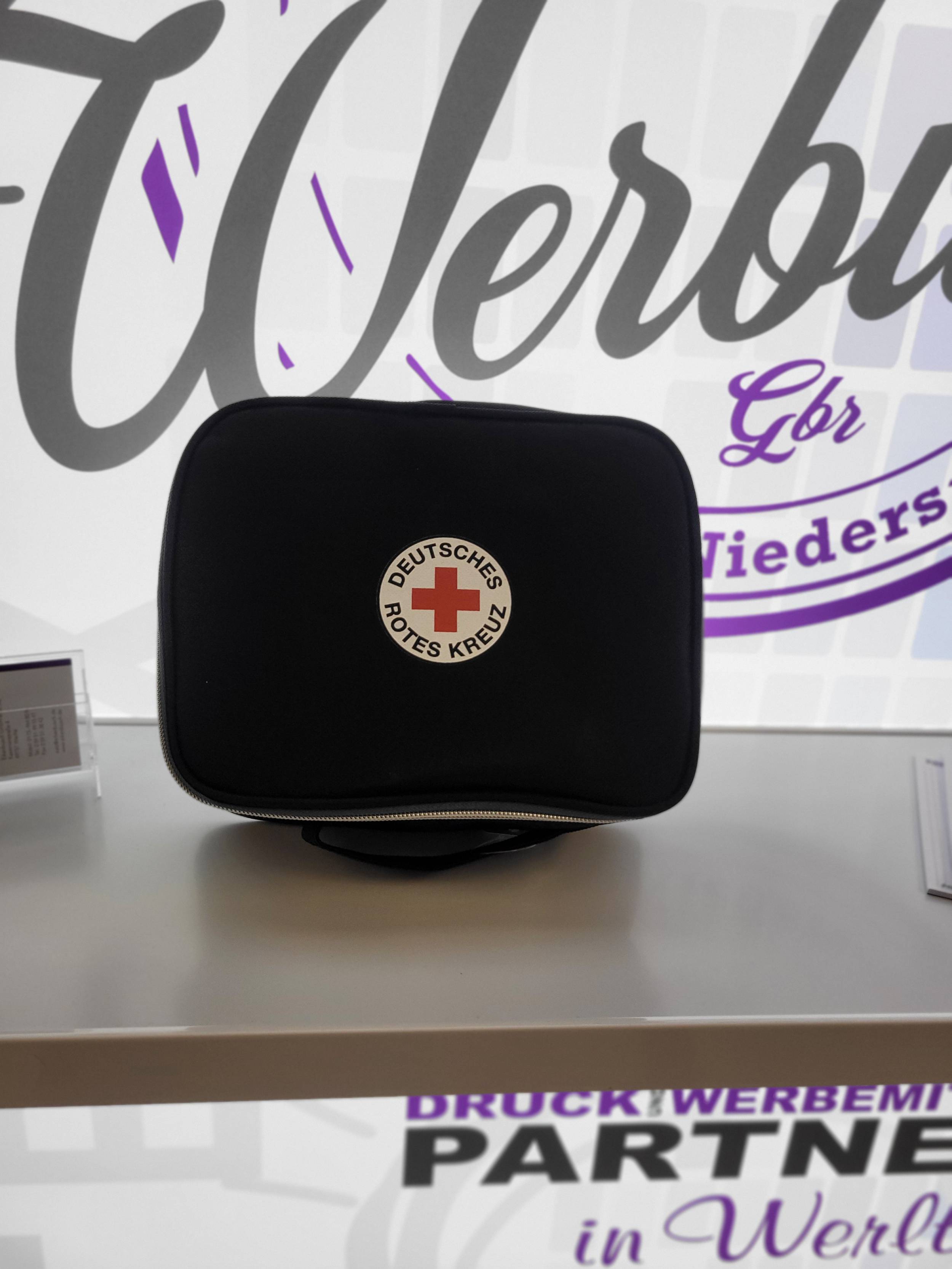 Kulturtasche mit Rundlogo